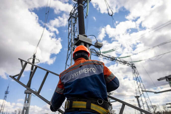 Якби у нас не було напівсанкцій і напіврішень, ми б вже зупинили Путіна, - Зеленський