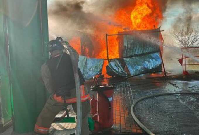 На Дніпропетровщині окупанти вдарили дроном-камікадзе по АЗС