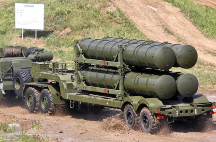 Партизани зафіксували перевезення ракет для російських ЗРК у Керчі