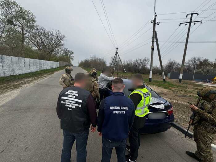 У Харкові викрито чоловіка, який за $13 000 пропонував "відстрочку" від мобілізації та перетин кордону