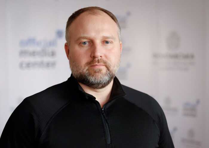 Бізнес-партнерка підсанкційного Фірташа і квартира в «Ярославовому Граді»: що приховує родина голови Держфінмоніторингу Проніна