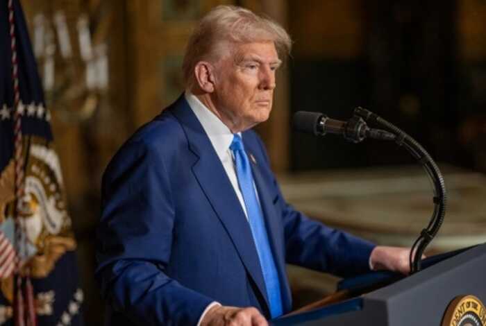 Трамп знову змінив позицію щодо мирних переговорів і може завтра зустрітися із Зеленським